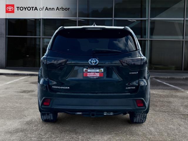 used 2019 Toyota Highlander Hybrid car, priced at $27,250