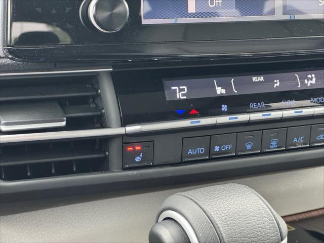 used 2022 Toyota Sienna car, priced at $39,933