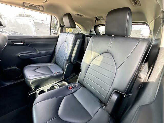 used 2023 Toyota Highlander car, priced at $39,000