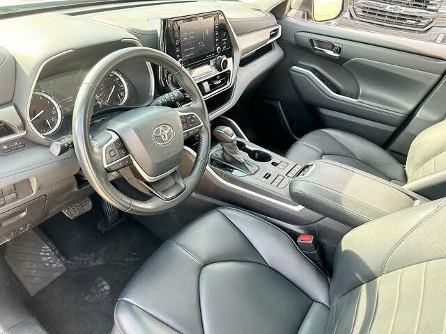 used 2023 Toyota Highlander car, priced at $39,000