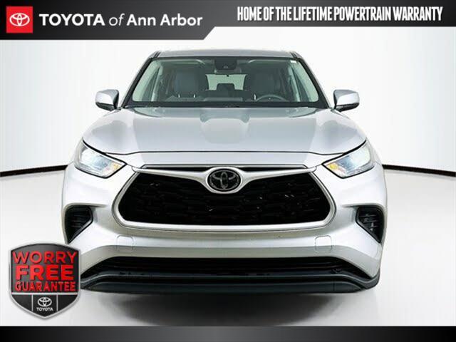 used 2023 Toyota Highlander car, priced at $39,038