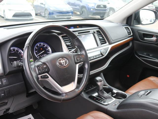 used 2018 Toyota Highlander car, priced at $24,320