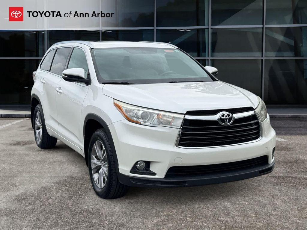 used 2015 Toyota Highlander car, priced at $20,293