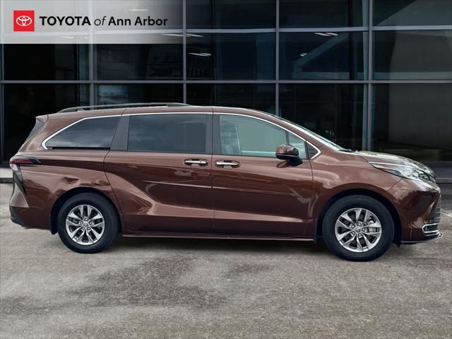 used 2023 Toyota Sienna car, priced at $43,478