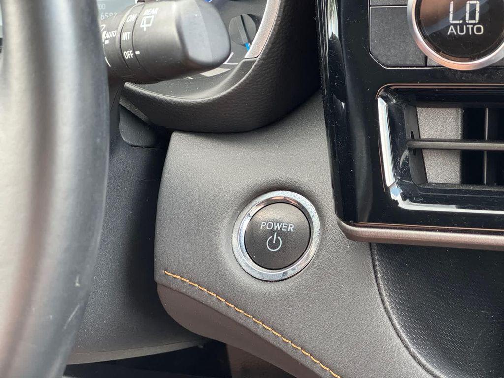 used 2023 Toyota Highlander Hybrid car, priced at $39,868