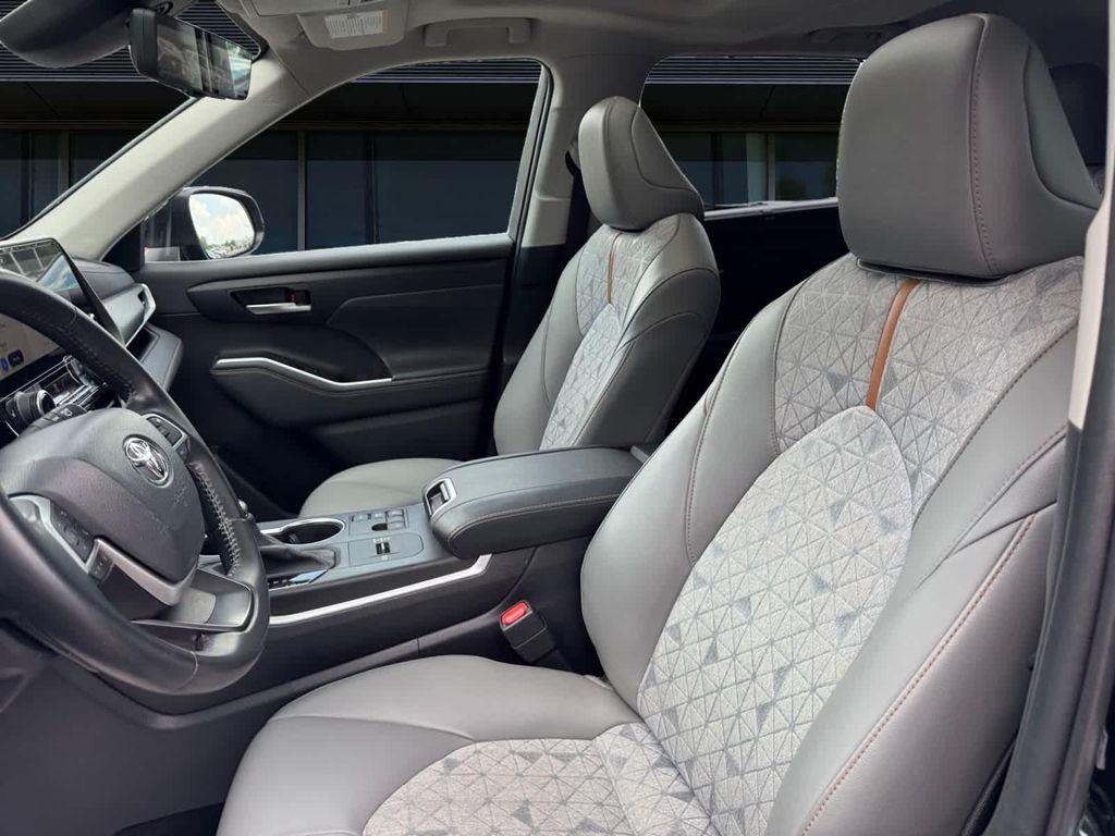 used 2023 Toyota Highlander Hybrid car, priced at $39,868