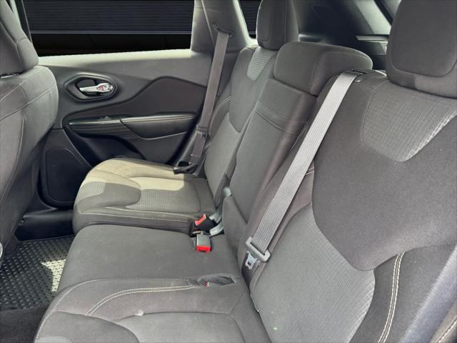 used 2015 Jeep Cherokee car, priced at $9,305