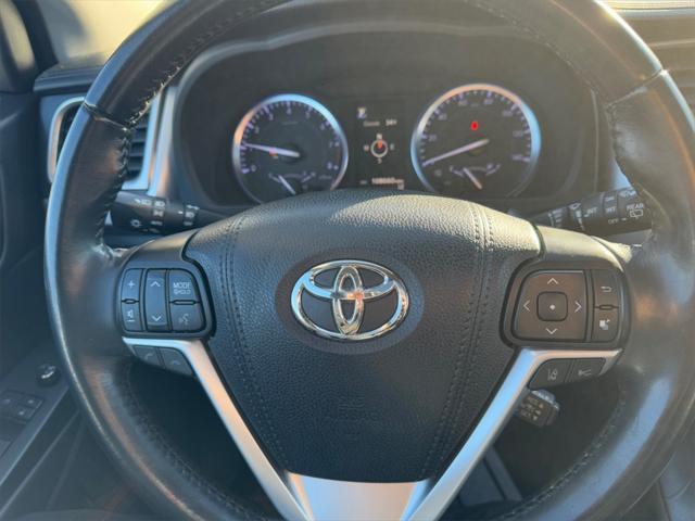 used 2019 Toyota Highlander car, priced at $23,500