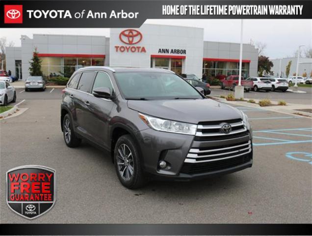 used 2019 Toyota Highlander car, priced at $25,856