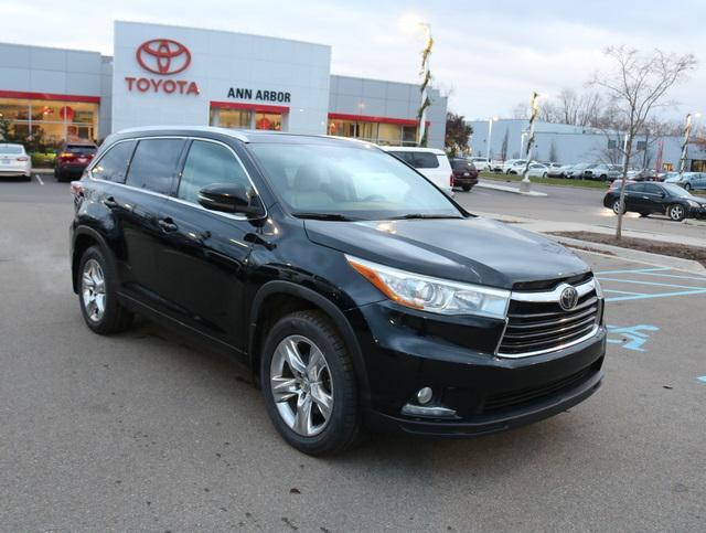 used 2015 Toyota Highlander car, priced at $15,299