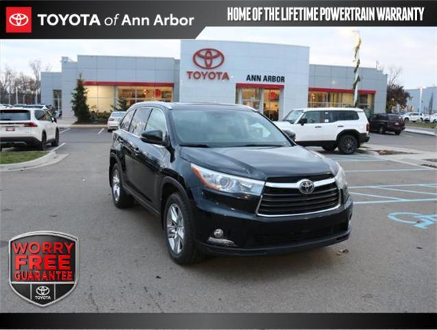 used 2015 Toyota Highlander car, priced at $15,299