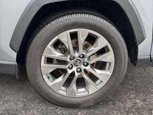 used 2020 Toyota RAV4 car, priced at $25,791