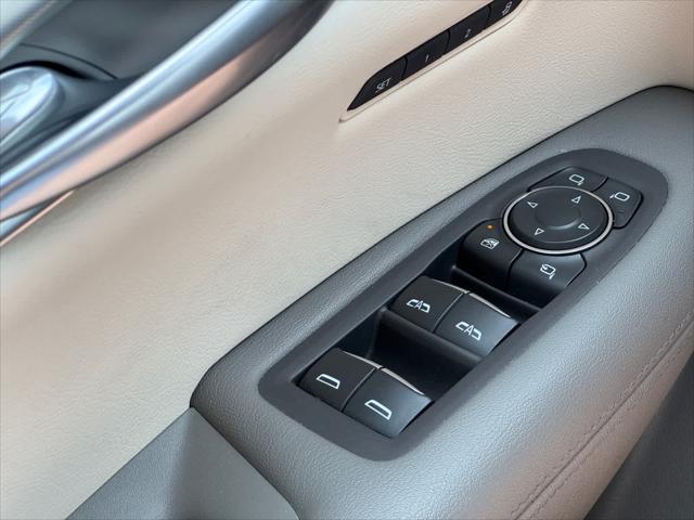 used 2022 Cadillac XT5 car, priced at $30,215