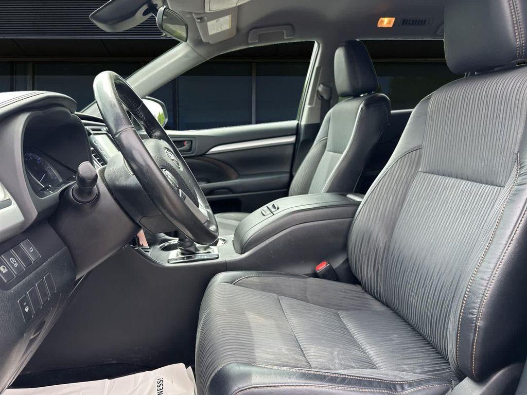 used 2019 Toyota Highlander car, priced at $19,878
