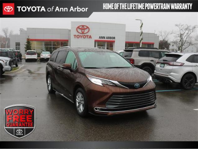 used 2021 Toyota Sienna car, priced at $36,986