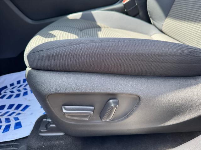 used 2023 Toyota Highlander Hybrid car, priced at $38,000