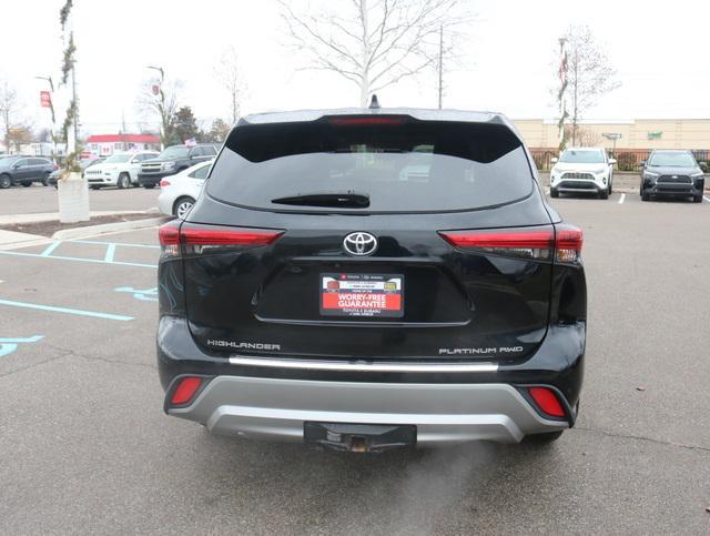 used 2021 Toyota Highlander car, priced at $37,600