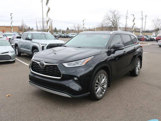 used 2021 Toyota Highlander car, priced at $37,600