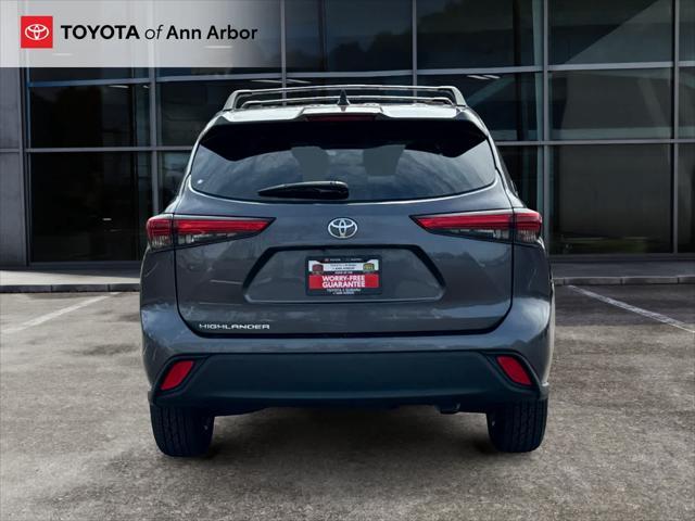 used 2023 Toyota Highlander car, priced at $35,000