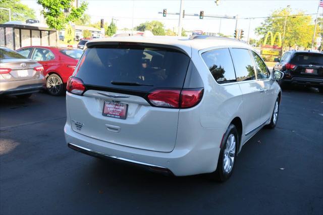 used 2017 Chrysler Pacifica car, priced at $15,995