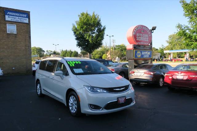 used 2017 Chrysler Pacifica car, priced at $15,995