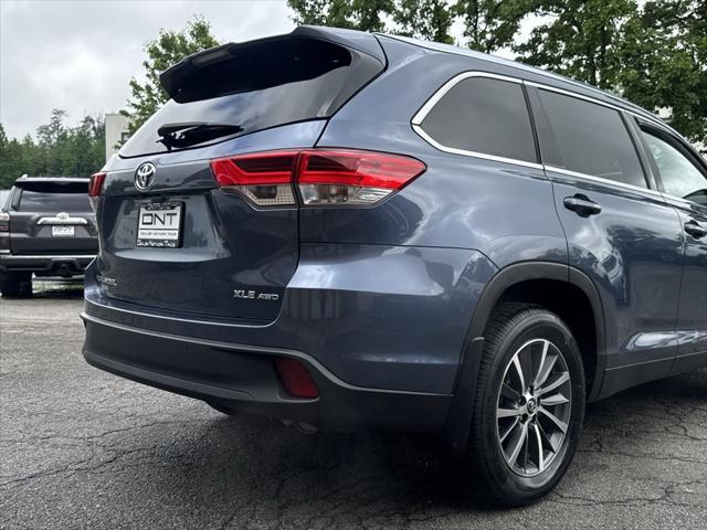 used 2019 Toyota Highlander car, priced at $28,795