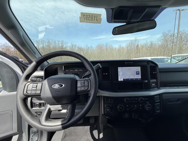 new 2025 Ford F-350 car, priced at $61,079
