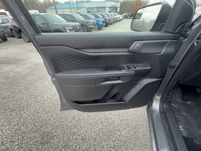 new 2025 Ford Ranger car, priced at $36,800