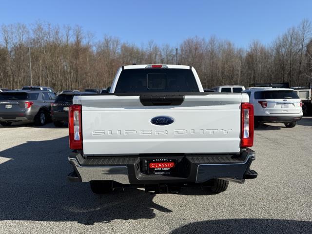 new 2025 Ford F-350 car, priced at $57,020