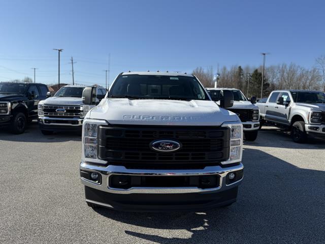 new 2025 Ford F-350 car, priced at $57,020