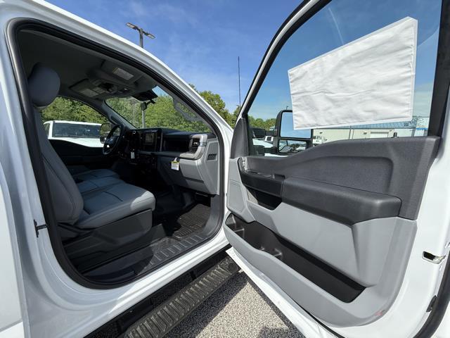 new 2025 Ford F-350 car, priced at $57,871