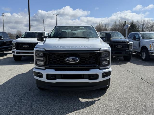 new 2025 Ford F-350 car, priced at $58,399