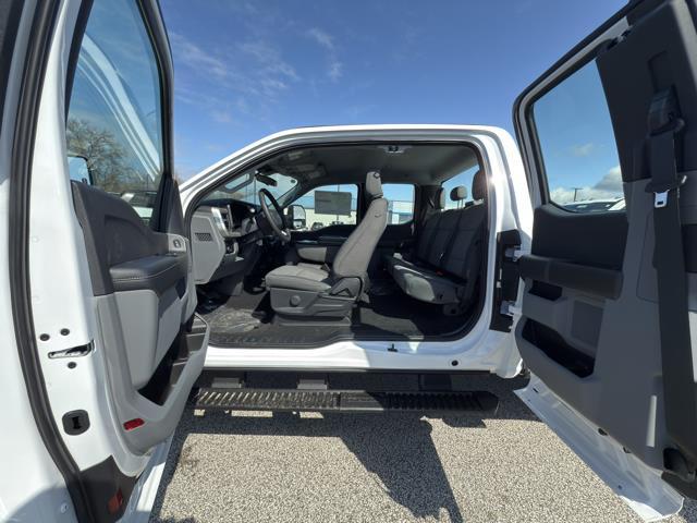 new 2025 Ford F-350 car, priced at $58,399