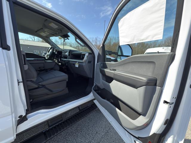 new 2025 Ford F-350 car, priced at $58,399