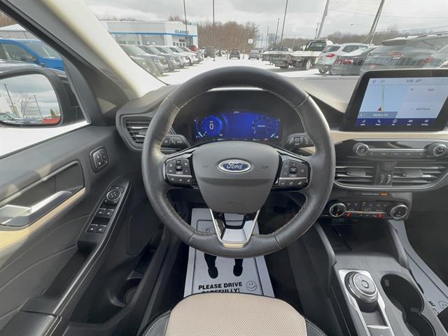 used 2022 Ford Escape car, priced at $23,990