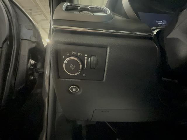 used 2020 Jeep Grand Cherokee car, priced at $23,990