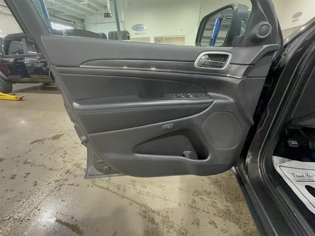 used 2020 Jeep Grand Cherokee car, priced at $23,990