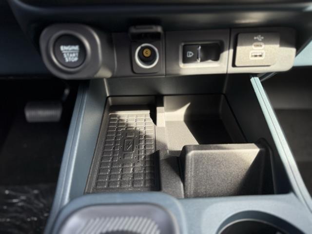 new 2025 Ford Maverick car, priced at $38,900