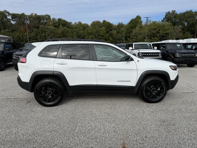 used 2022 Jeep Cherokee car, priced at $25,990