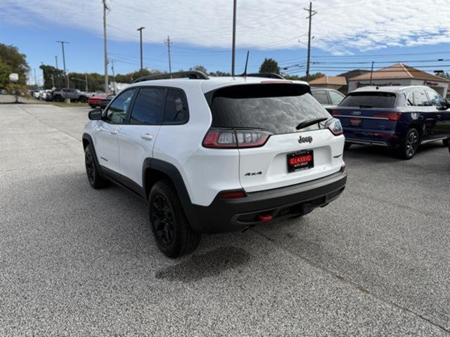 used 2022 Jeep Cherokee car, priced at $25,990
