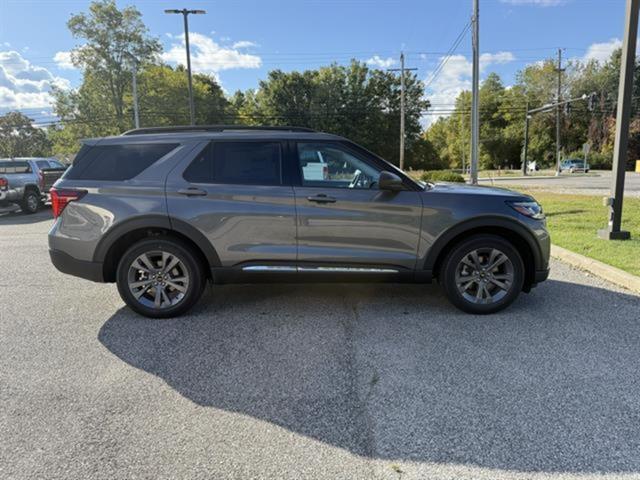 new 2025 Ford Explorer car, priced at $47,220