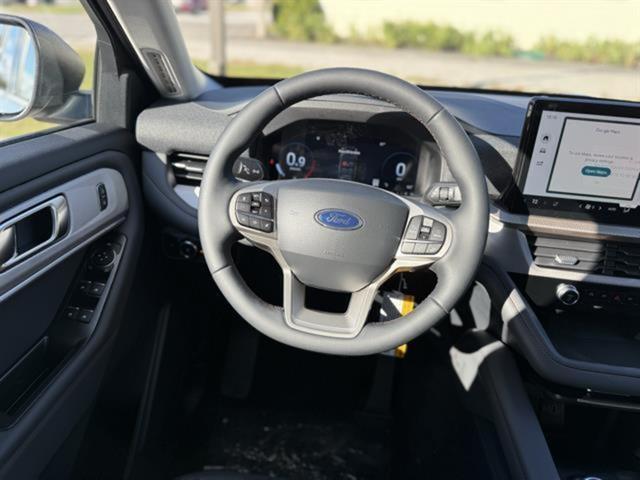 new 2025 Ford Explorer car, priced at $47,220