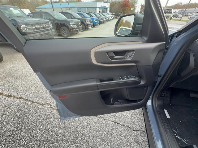 new 2025 Ford Bronco Sport car, priced at $35,000