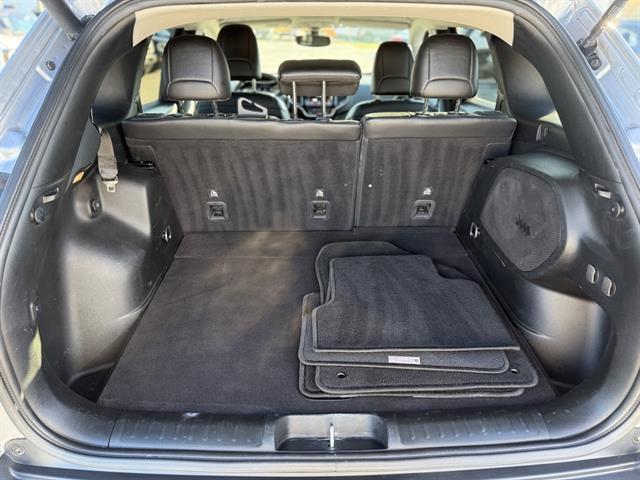 used 2020 Jeep Cherokee car, priced at $16,990