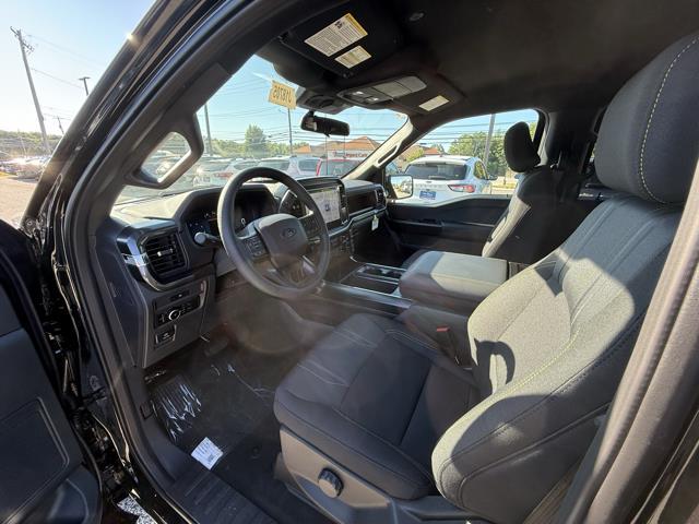 new 2025 Ford F-150 car, priced at $51,960