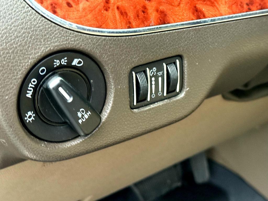used 2015 Chrysler Town & Country car, priced at $8,495