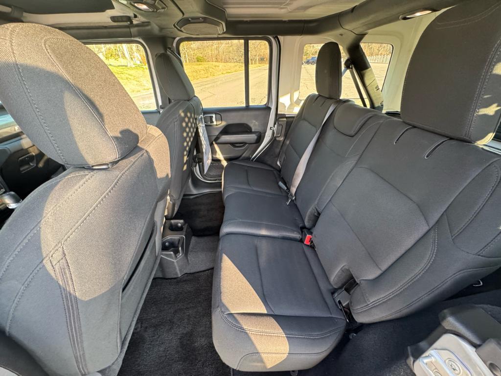 used 2018 Jeep Wrangler Unlimited car, priced at $27,495