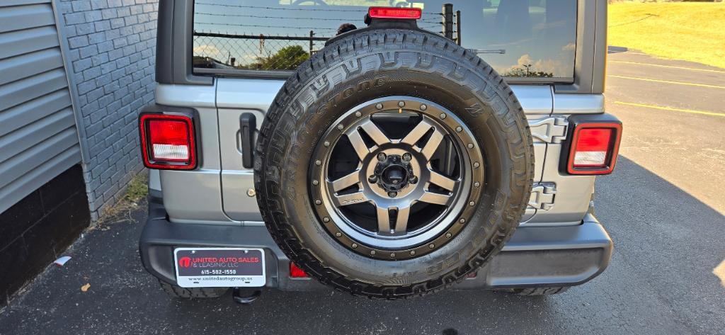 used 2018 Jeep Wrangler Unlimited car, priced at $28,995