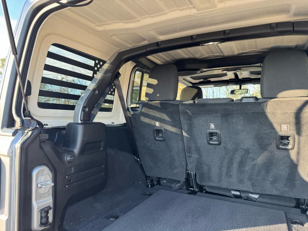 used 2018 Jeep Wrangler Unlimited car, priced at $27,495