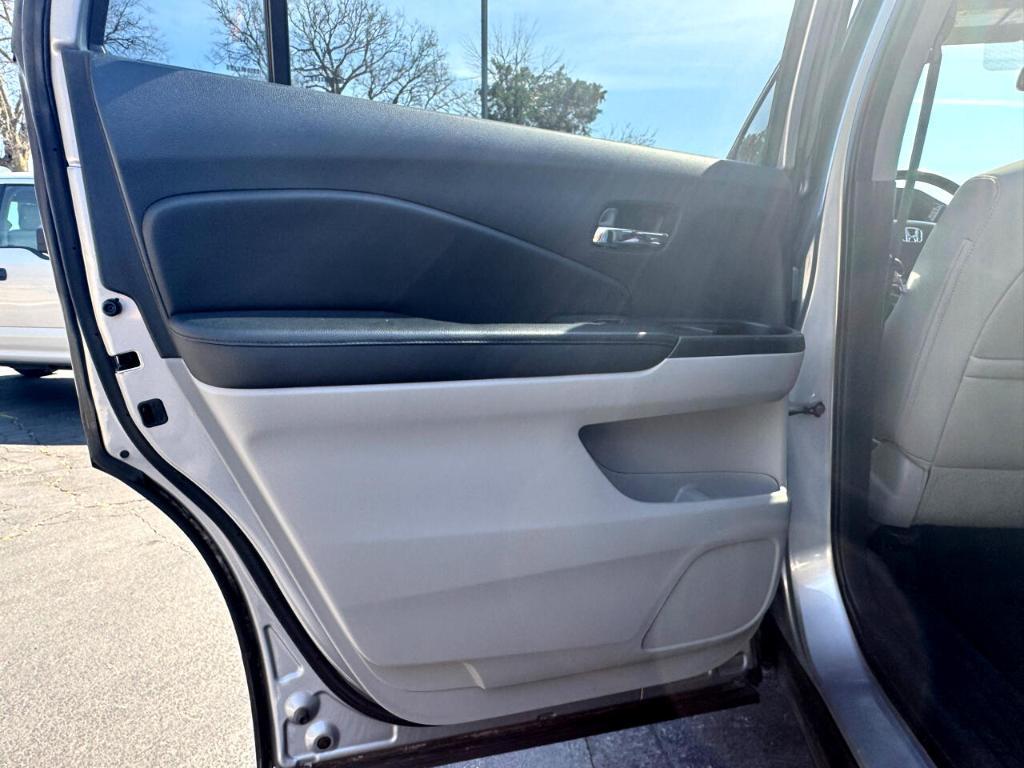 used 2016 Honda Pilot car, priced at $18,495
